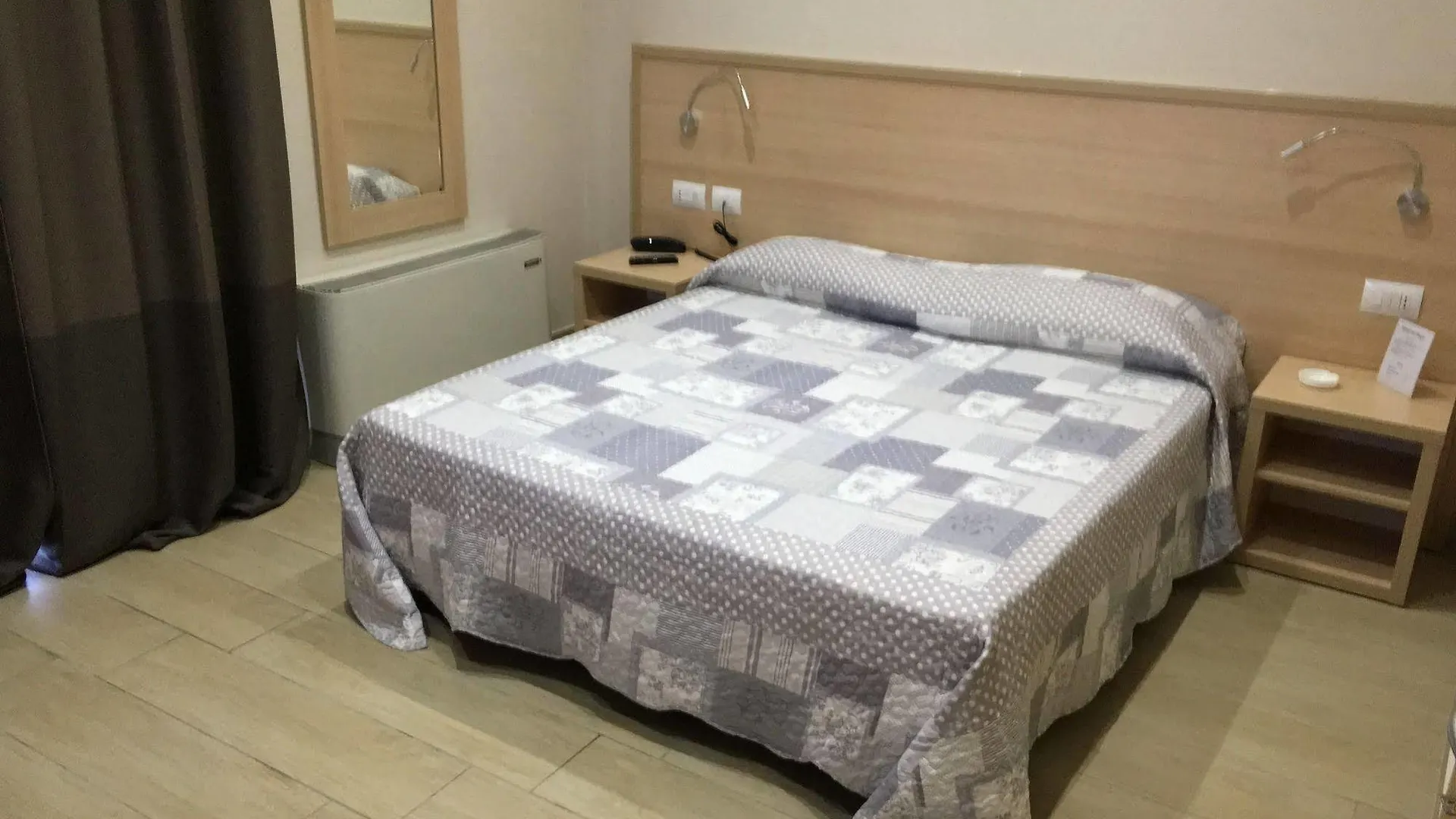 Hotel San Biagio Mediolan 0*,  Włochy